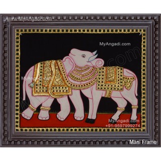 Bull and Elephant Optical Illusion in Airavatesvara Temple Tanjore Painting