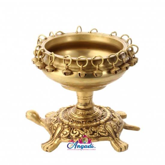 Brass Uruli With Peedam Brass Uruli With Peedam