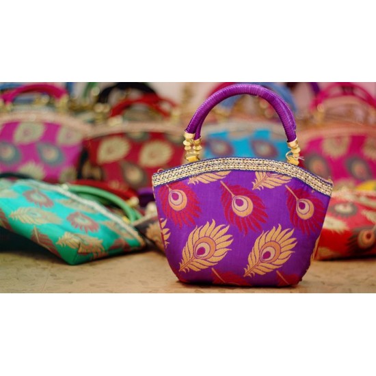 Gorgeous Peacock Feather Bag for Return Gifts Gorgeous Peacock Feather Bag for Return Gifts