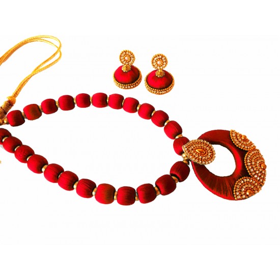 Youth Red Silk Thread Necklace with Grand Pendant and Earrings Youth Red Silk Thread Necklace with Grand Pendant and Earrings