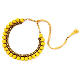 Youth Yellow Thread Necklace