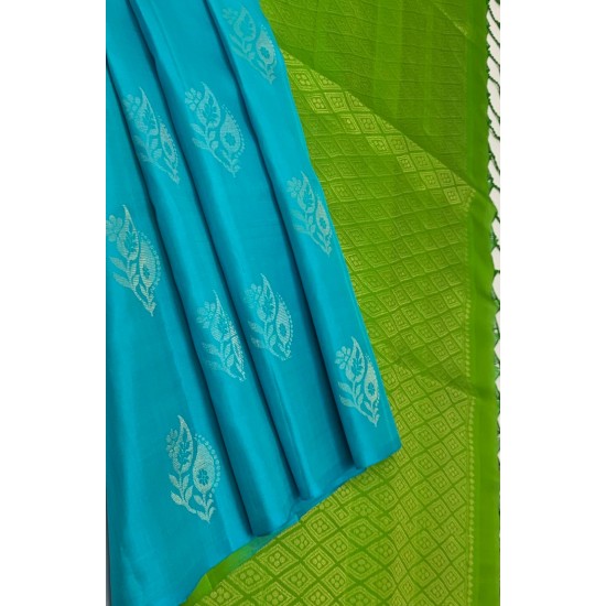 Blue - Green - Pure Handloom Soft Silk Saree Blue - Green - Pure Handloom Soft Silk Saree
